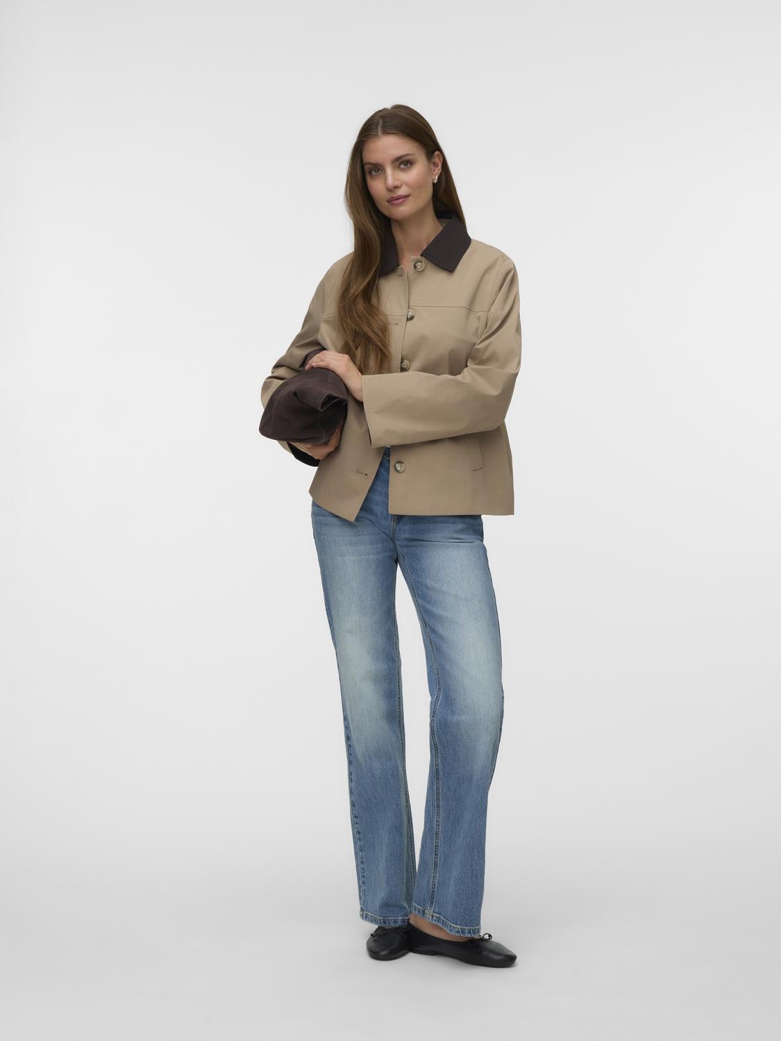 model_shot-front